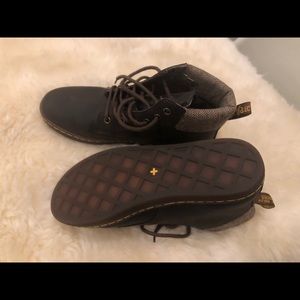 Dr. Martens Maelly Chelsea ankle booties